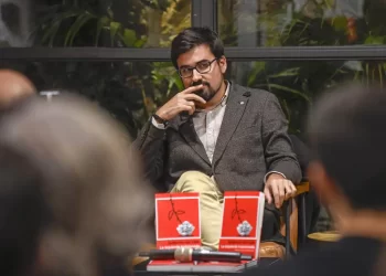 Guillermo del Valle : «El PSOE compra el marco nacionalista y establece un estatus de impunidad»>