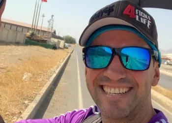 Irán libera al aventurero español Santiago Sánchez Cogedor tras más de un año encarcelado>