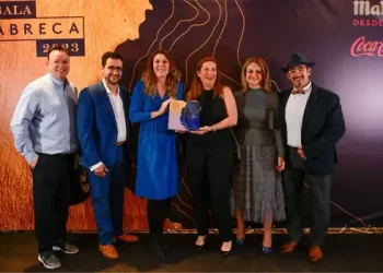 La hostelería de Benidorm estrena los premios ‘Bahía de Oro’ de Abreca y la consellera Montes anuncia un área de Turismo Gastronómico>