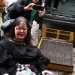 La mujer del exedil acusado de intentar matarla: «Me lanzó de la terraza y me golpeó mientras decía ‘hija de puta, ¿sigues viva?’»>