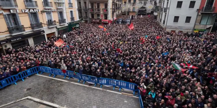 Los abertzales se jactan de su éxito y toman la calle al grito de «¡UPN Kampora!»>