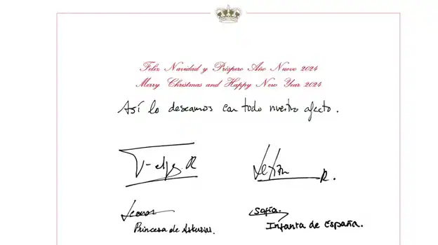 Los Reyes y sus hijas felicitan la Navidad a los españoles con una fotografía histórica>