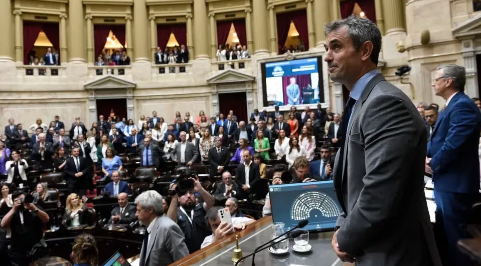 “Motosierra”, “Malvinas” y los “30 mil”, el debut de la tropa libertaria y los Menem: así fue la jura de los nuevos diputados