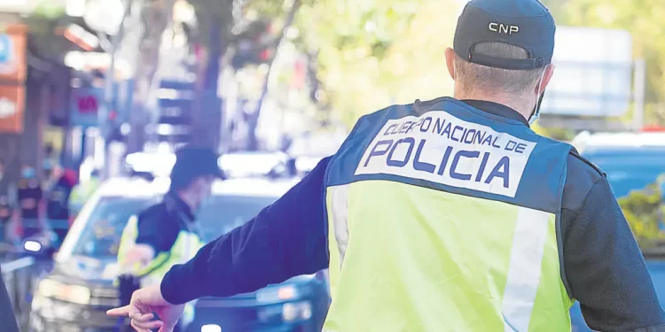 Operación internacional contra el Daesh: la Policía detiene a cinco personas vinculadas a un terrorista que quería atentar en Francia>