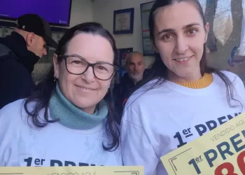 Rocío, la lotera que enviudó hace tres meses y ha repartido 200 millones del Gordo en Madrid: «Mi marido ha movido hilos desde el Cielo»>