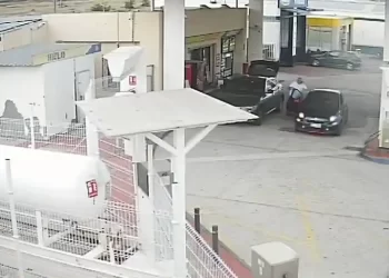 Varios encapuchados agraden al propietario de una gasolinera y se llevan 18.000 euros de la recaudación de la caja>