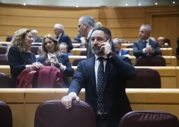 Abascal rebaja el rol de Buxadé y Ortega Smith y entrega galones a Garriga>