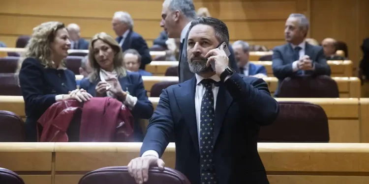 Abascal rebaja el rol de Buxadé y Ortega Smith y entrega galones a Garriga>