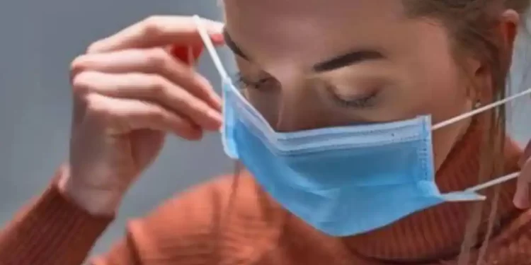 Castilla-La Mancha descarta que la mascarilla sea obligatoria en centros de salud y hospitales>