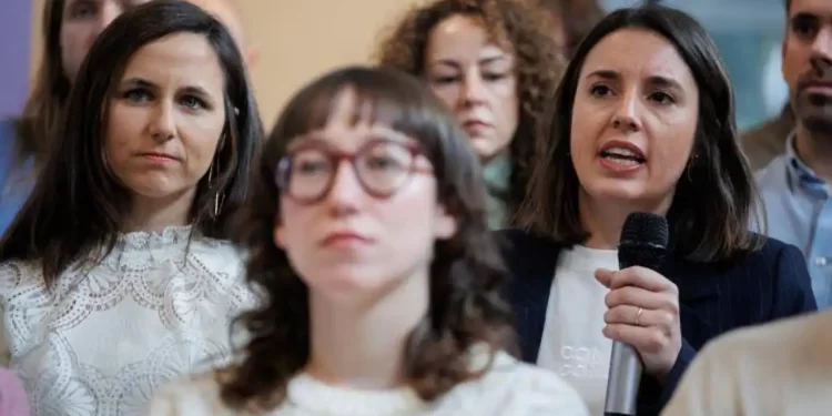 Díaz quiso mandar a Montero de embajadora a 10.695 kilómetros>