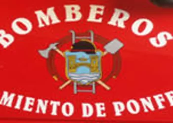 El fuego arrasa un almacén en la provincia de León>