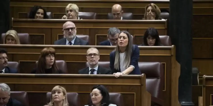 El Gobierno invoca al Constitucional para resistirse a más cesiones y el independentismo entra en campaña>
