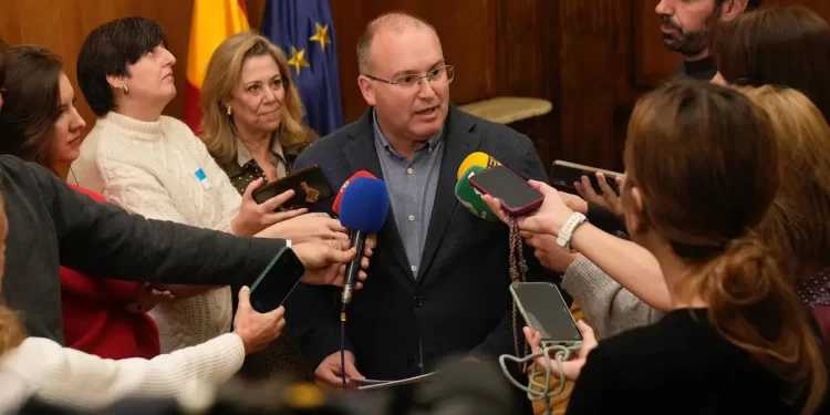 El PP denuncia que «un Gobierno que ampara terroristas y ataca a los jueces no tiene cabida en nuestra democracia»>