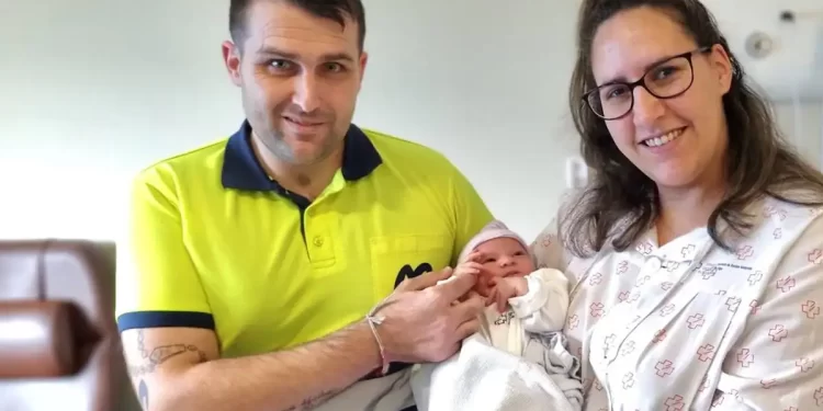 Kyliam, el primer bebé del año en España es gallego y nació con las Campanadas>