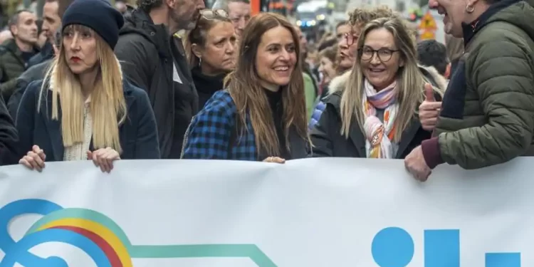 La actriz de ‘La Casa de Papel’ Itziar Ituño pierde un patrocinio tras encabezar una manifestación de presos de ETA>