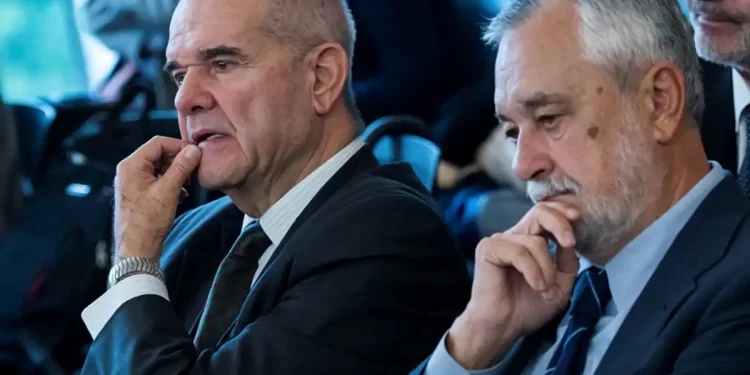 La Fiscalía pide al Constitucional que revise la condena de Chaves y Griñán por prevaricación>