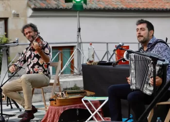 Los escolares de Castilla y León bailarán en el Miguel Delibes al son de Muyayos de Raïz y el dúo Fetén Fetén>