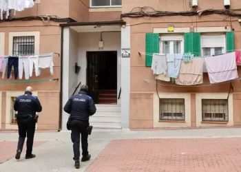 Los Trinitarios usaron a un menor de 16 años para intentar asesinar al dueño de unos bares por droga>