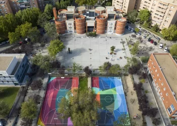 Madrid, finalista en los Oscar del arte urbano: dos murales colaborativos de Boa Mistura colorean Puente Vallecas y Barajas>