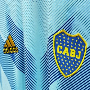 Boca, con equipo confirmado y un uniforme poco común para enfrentar a Talleres