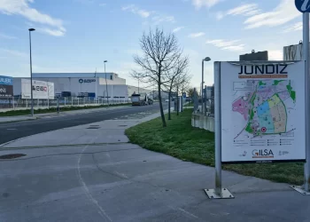 Mueren dos jóvenes de 18 y 21 años en un accidente durante una carrera ilegal en Vitoria>