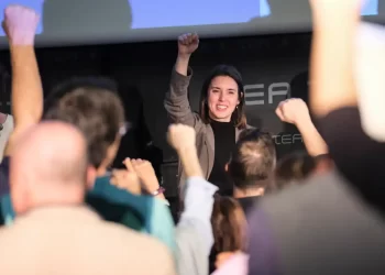 Podemos acelera su candidatura a las europeas mientras crece la inquietud en Sumar>