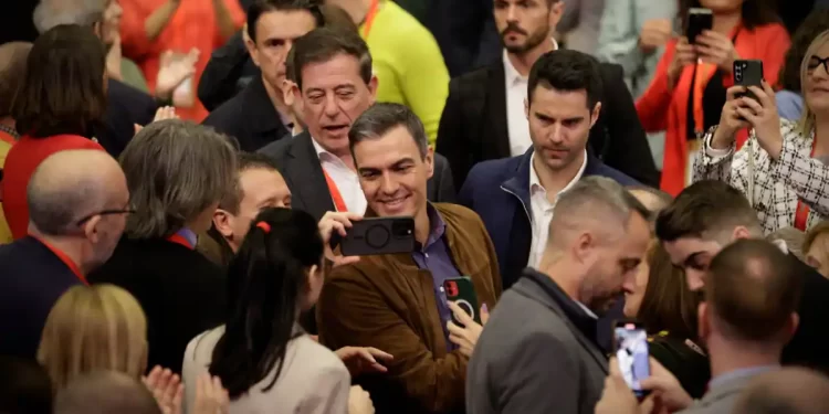 Sánchez asume el fracaso del modelo educativo y anuncia un plan de choque en lectura y matemáticas>