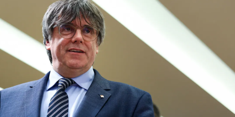 «Sin perjuicio de»: el intento de blindar a Puigdemont que trata de sortear a la Justicia europea>