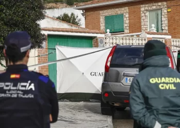 Un ajuste de cuentas por dinero tras una estafa amorosa, principal hipótesis del presunto asesinato de tres hermanos en Morata de Tajuña (Madrid)>