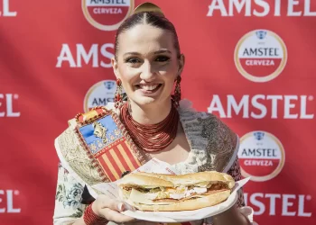 Amstel solicita al Ayuntamiento de Valencia el reconocimiento del Día Oficial de ‘l’Esmorzà’>