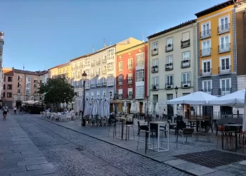 Ayala y Carnero muestran el «respeto absoluto y la buena sintonía entre Burgos y Valladolid»>