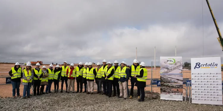 Comienza a levantarse la estructura de la plataforma logística Ontime en Noblejas>