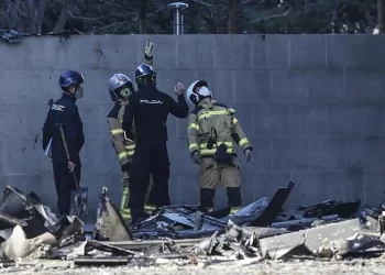 Concluye la búsqueda de desaparecidos en el incendio de Valencia con el hallazgo de una décima víctima mortal>