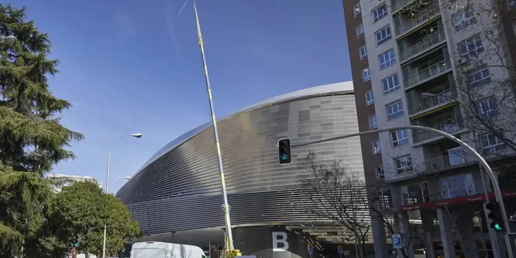 Efecto Bernabéu: más alquiler turístico y menos vecinos a los pies de la Castellana>