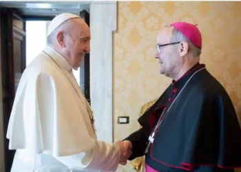 El Arzobispado de Toledo estudia medidas correctivas contra dos sacerdotes que desean la muerte del Papa en una tertulia>