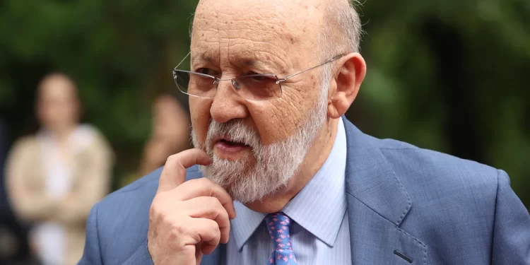 El CIS de Tezanos deja en el aire la absoluta del PP en Galicia, ve el desplome del PSOE y da al BNG una horquilla llamativa>