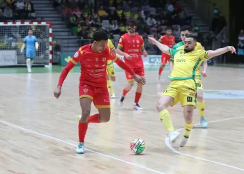 El Córdoba Patrimonio de la Humanidad sorprende con una victoria contundente ante el Jaén Paraíso Interior (4-6)>