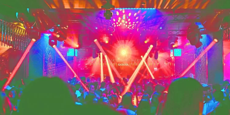 El guion de los 30 últimos años de historia de Madrid a través del ocio nocturno>