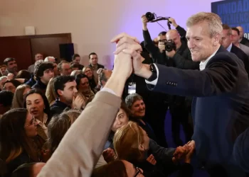 El PP exhibe músculo en Galicia y frena el ascenso nacionalista>