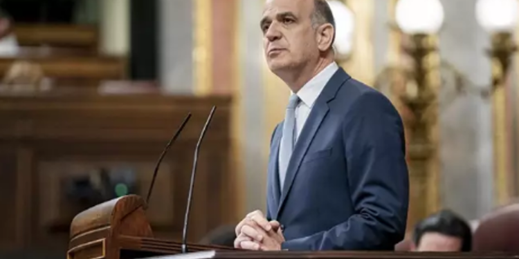 El PSOE vota en contra de poner fin a los homenajes de ETA>