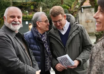 Feijóo: «Ahora dirán que le ofrecí el Ministerio del Interior a ERC y a Otegi ser ministro de Defensa»>