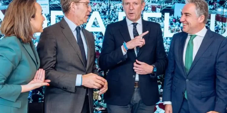 Feijóo: «Si querían que las elecciones gallegas fueran un plebiscito sobre mi liderazgo, ahí tienen el resultado»>