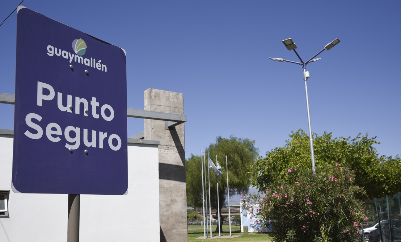 Guaymallén: robos en la playa de estacionamiento, hostigamiento a trabajadores y pacto de omertá