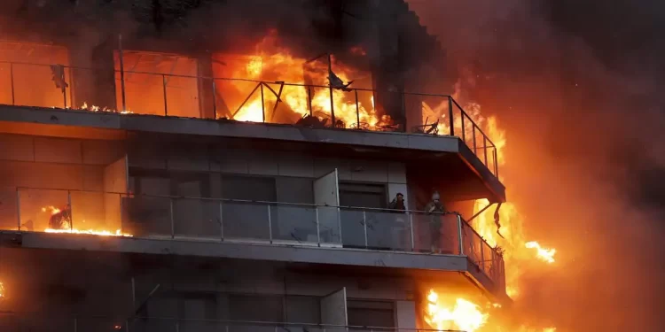 Incendio de Valencia: los 45 minutos y 800 grados que lo engulleron todo>