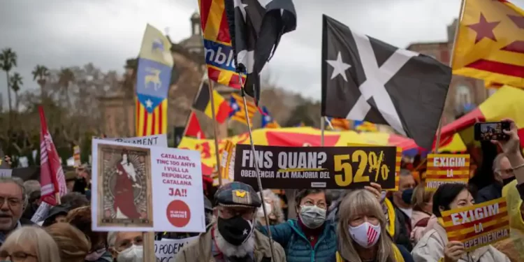 Politizada lengua catalana>