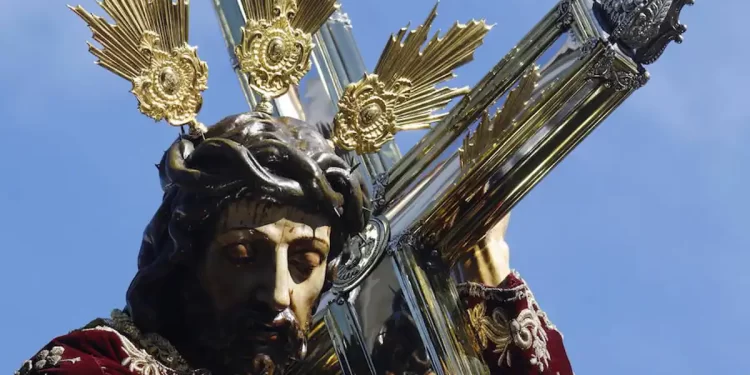 Potencias en Córdoba: entre el minimalismo y el poder de Dios>