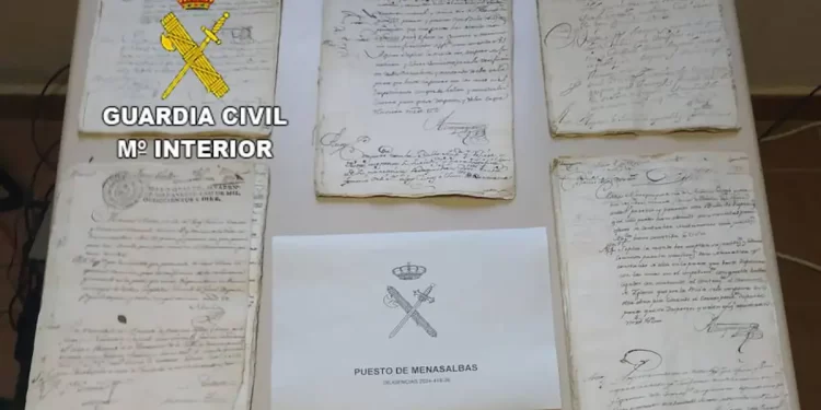 Recuperan documentos de los siglos XVIII y XIX de un pueblo de Toledo que iban a venderse en una web de subastas>
