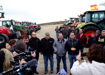 Retenciones en la AP-1, en Burgos, y en la Autovía de Santiago, en Palencia, por las movilizaciones agrarias>