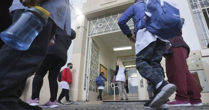 Río Negro intimó al Gobierno por los fondos educativos bajo advertencia de iniciar “acciones legales”