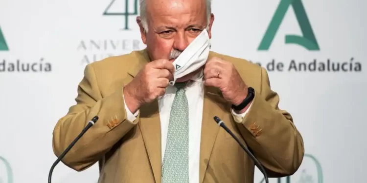 Andalucía pagó por las mascarillas a la pareja de Isabel Díaz Ayuso un 35% menos que el Gobierno de España>